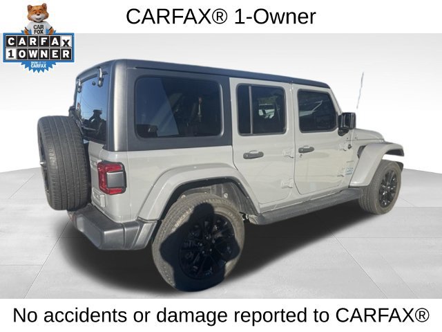 Used 2022 Jeep Wrangler Unlimited Sahara AWD/4WD image 3