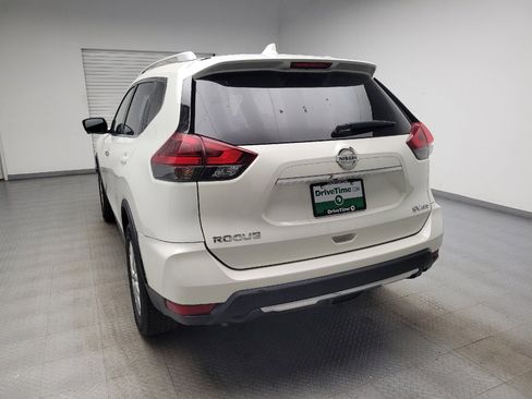 Used 2018 Nissan Rogue SV w/ Premium Package AWD/4WD image 6
