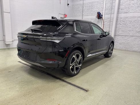New 2026 Chevrolet Equinox EV LT image 3