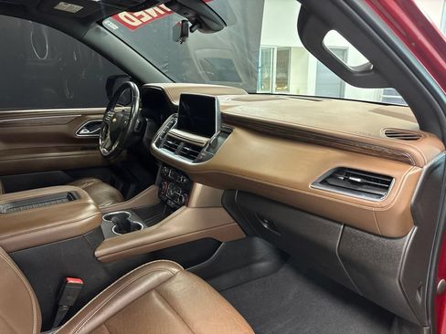 Used 2021 Chevrolet Suburban High Country AWD/4WD image 14