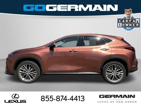 Used 2025 Lexus NX 350h AWD w/ Luxury Package image 3