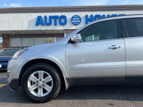 Used 2014 Chevrolet Traverse LT FWD image 40