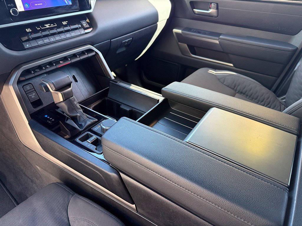Used 2025 Toyota Sequoia SR5 AWD/4WD image 13