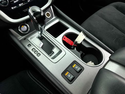 Used 2019 Nissan Murano SV w/ Premium Package image 24