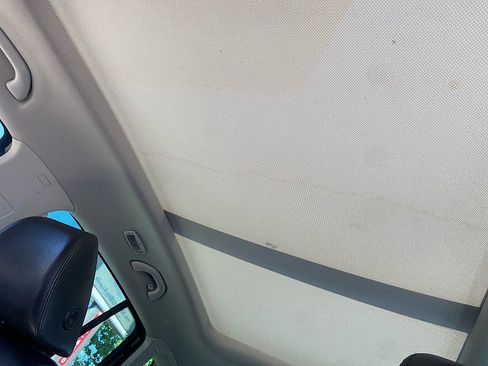 Used 2017 Volkswagen Tiguan Sport image 21