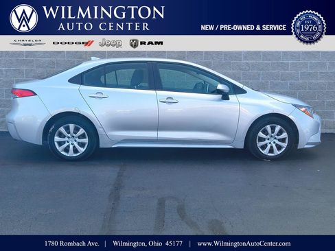 Used 2020 Toyota Corolla LE FWD image 1