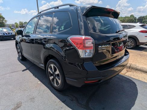 Used 2018 Subaru Forester 2.5i Premium AWD/4WD image 5