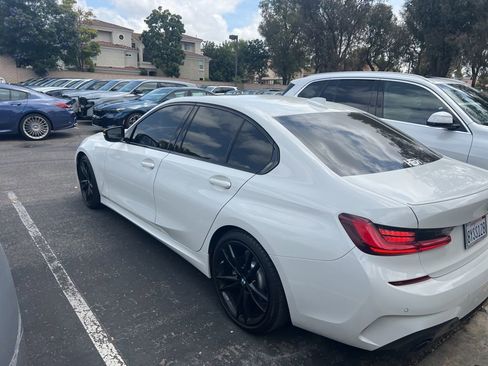 Used 2022 BMW 330i Sedan w/ M Sport Package RWD image 3