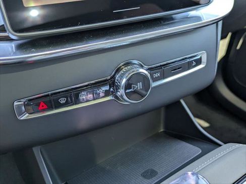 New 2026 Volvo XC90 B6 Ultra image 11