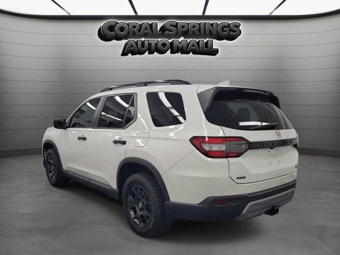 Certified 2024 Honda Pilot TrailSport image 4