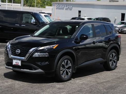 Certified 2023 Nissan Rogue SV AWD/4WD image 6