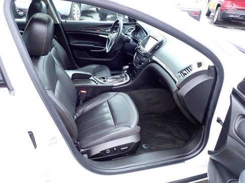 Used 2016 Buick Regal Premium FWD image 11
