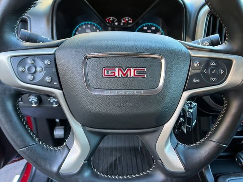 Used 2021 GMC Canyon Denali image 14