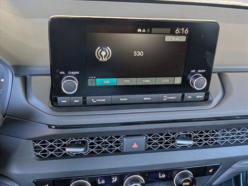 Used 2023 Honda Accord EX image 13