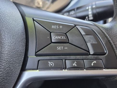 Certified 2025 Nissan Versa SV FWD image 12