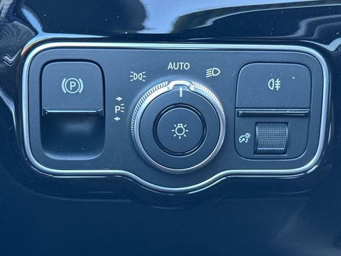 Certified 2025 Mercedes-Benz CLA 250 image 30