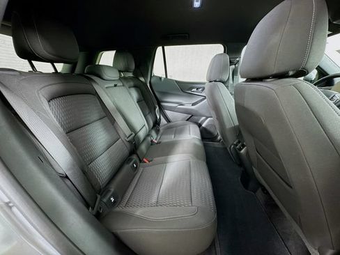 Used 2025 Chevrolet Equinox LT FWD image 27
