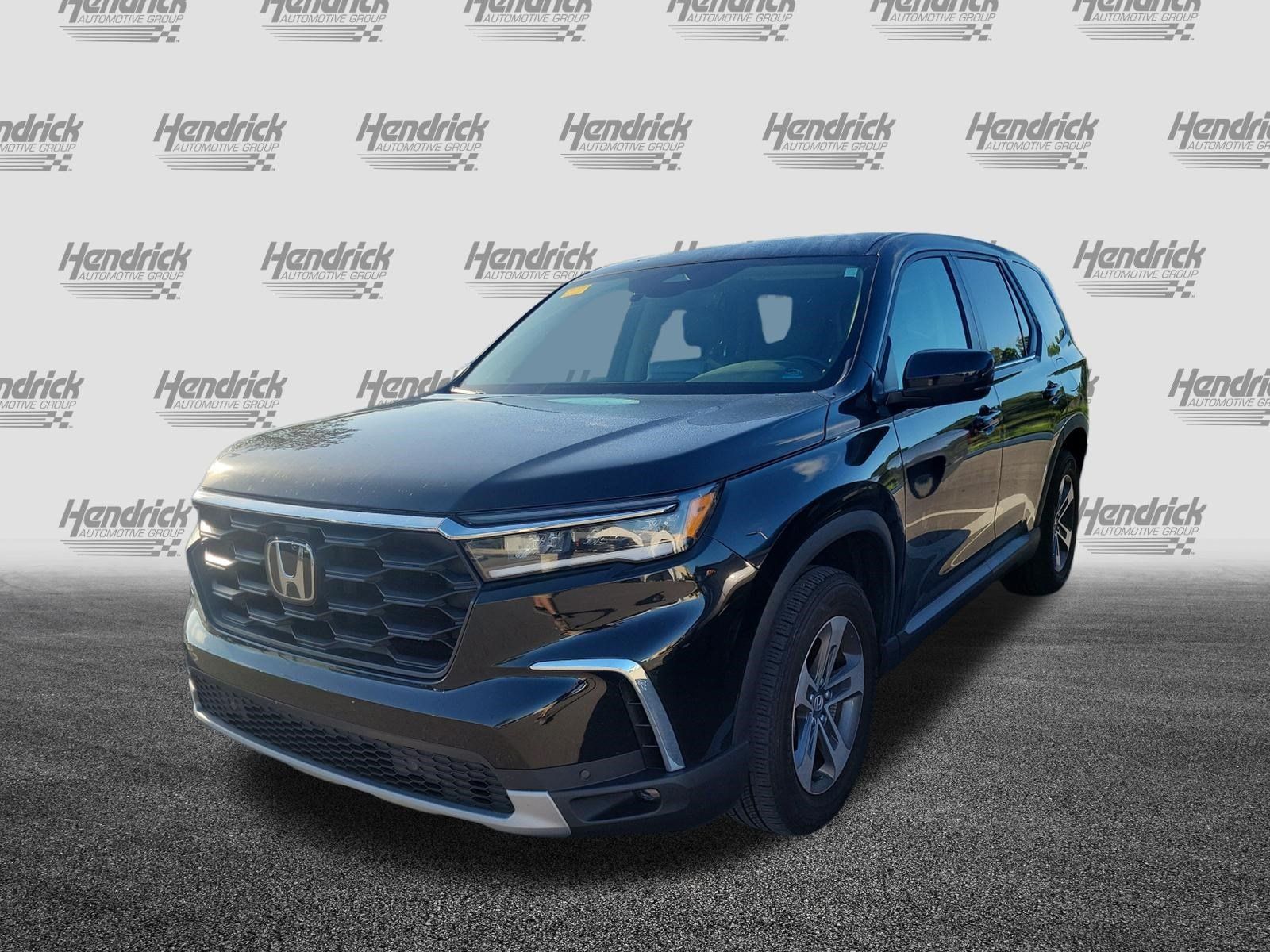 Used 2025 Honda Pilot EX-L image 4