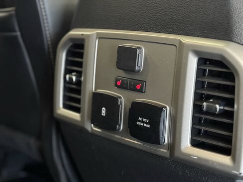 Used 2020 Ford F350 Lariat image 36