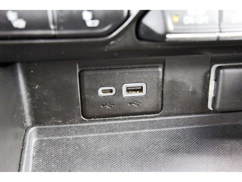 Used 2022 Chevrolet Tahoe Z71 w/ Z71 Off-Road Package image 30