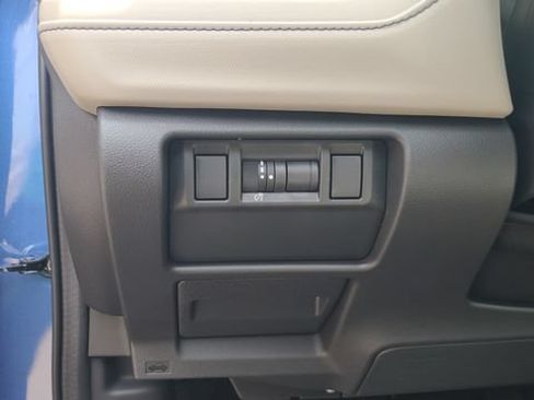 New 2026 Subaru Forester Premium AWD/4WD image 12