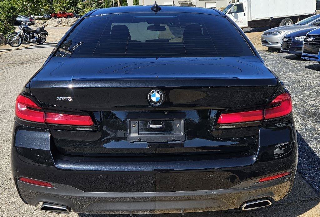 Used 2021 BMW 540i xDrive w/ M Sport Package AWD/4WD image 4