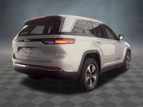 Used 2024 Jeep Grand Cherokee Limited 4xe w/ Trailer Tow Package AWD/4WD image 3