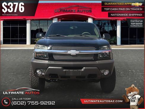 Used 2004 Chevrolet Avalanche 2500 w/ Preferred Equipment Group AWD/4WD image 2