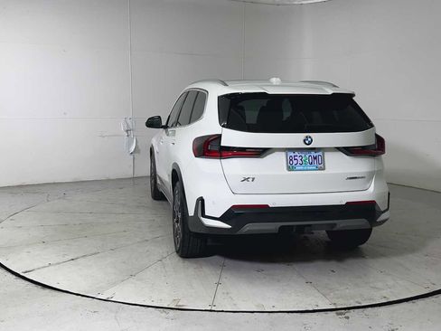 Used 2025 BMW X1 xDrive28i w/ Convenience Package image 3