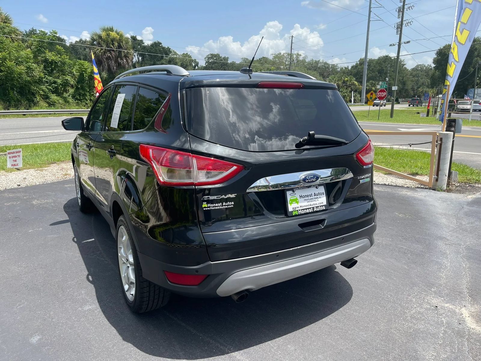 Used 2014 Ford Escape Titanium FWD image 5