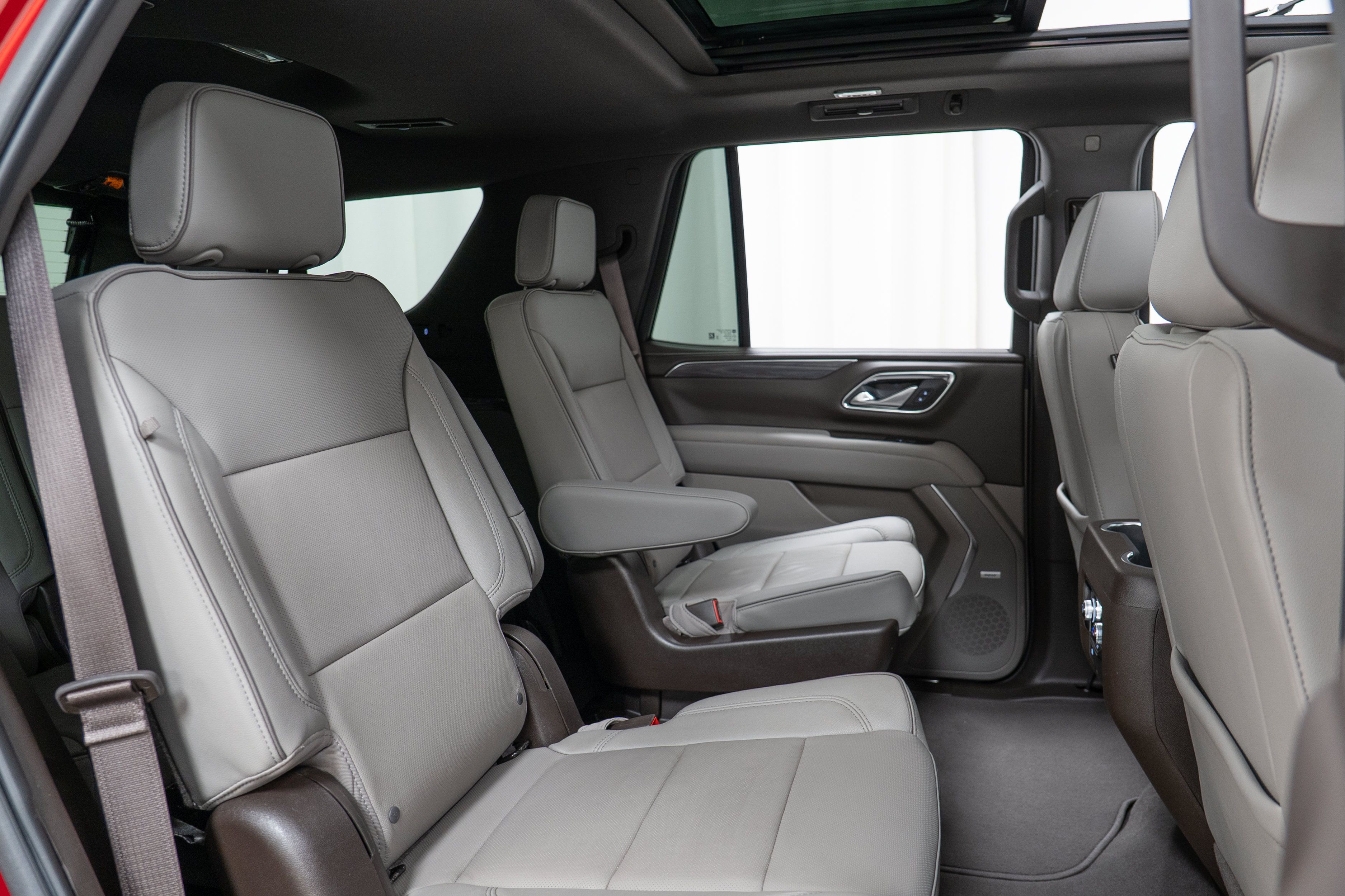 Used 2022 GMC Yukon SLT w/ SLT Premium Package AWD/4WD image 25