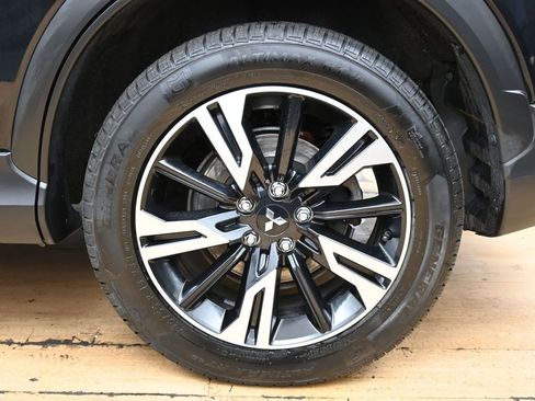 Used 2023 Mitsubishi Eclipse Cross SE AWD/4WD image 12