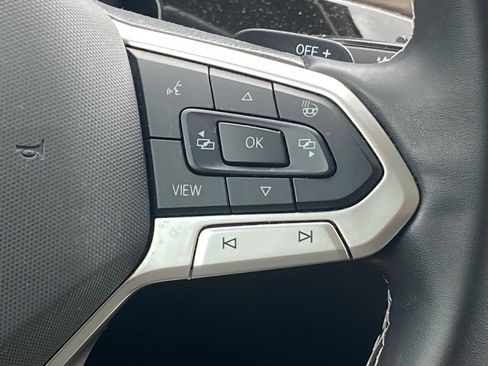 Certified 2025 Volkswagen Atlas SEL AWD/4WD image 6