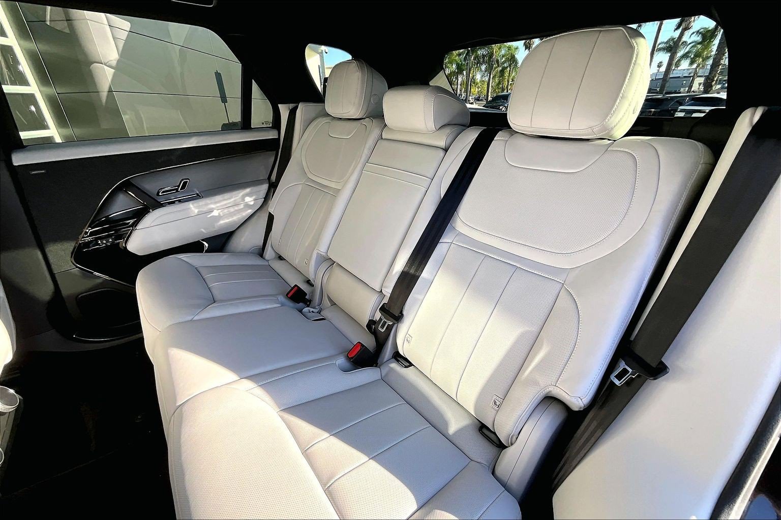New 2027 Land Rover Range Rover Sport SE AWD/4WD image 10