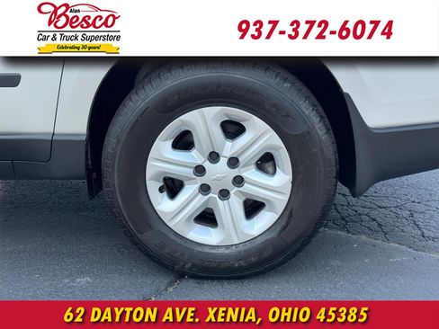 Used 2015 Chevrolet Traverse LS FWD image 7