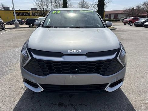 Certified 2023 Kia Sportage LX image 10