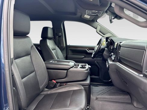 Used 2022 Chevrolet Silverado 1500 LT w/ Safety Package image 15