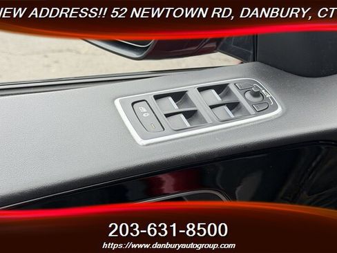 Used 2019 Jaguar F-PACE Premium AWD/4WD image 11