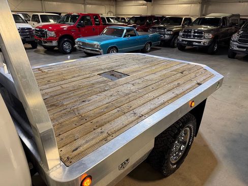 Used 2017 RAM 3500 Tradesman w/ Chrome Appearance Group AWD/4WD image 31