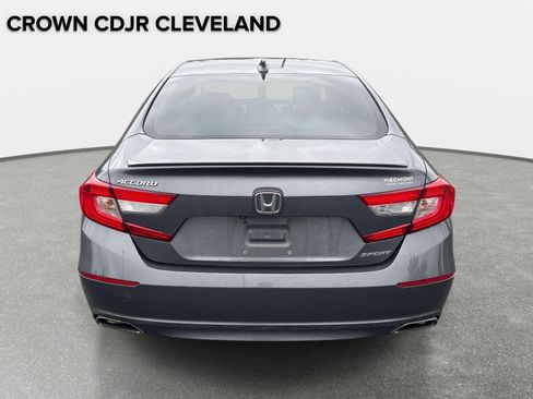 Used 2018 Honda Accord Sport image 4
