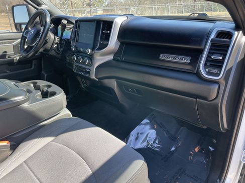 Used 2024 RAM 3500 Big Horn image 43
