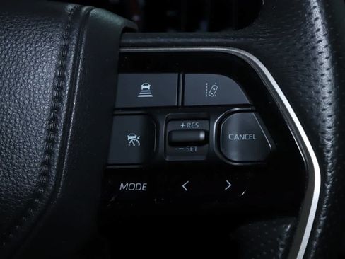 Used 2024 Toyota Tundra Limited AWD/4WD image 25