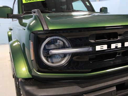 Used 2025 Ford Bronco Outer Banks AWD/4WD image 35