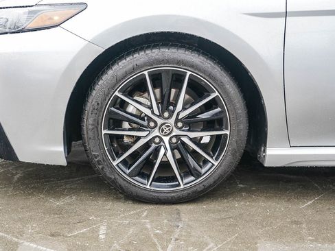 Certified 2023 Toyota Camry SE image 5