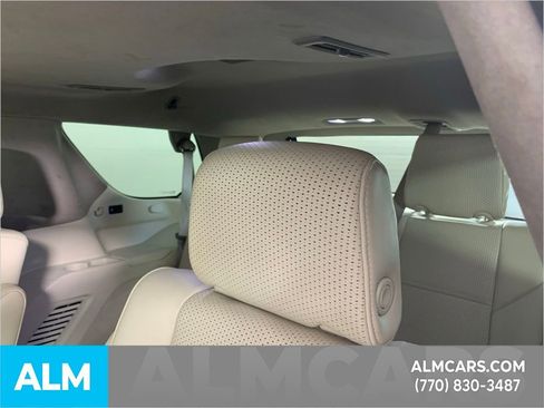 Used 2021 Cadillac Escalade Premium Luxury Platinum image 34