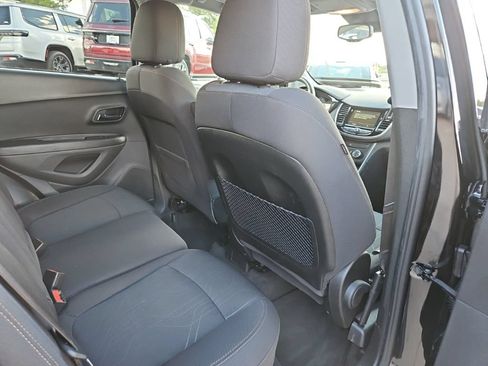 Used 2019 Chevrolet Trax LT FWD image 26