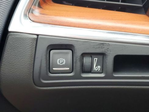 Certified 2023 Cadillac XT5 Premium Luxury w/ LPO, Floor Liner Package image 14