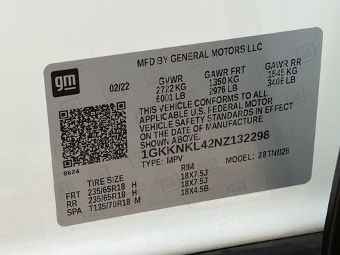 Used 2022 GMC Acadia SLE image 12