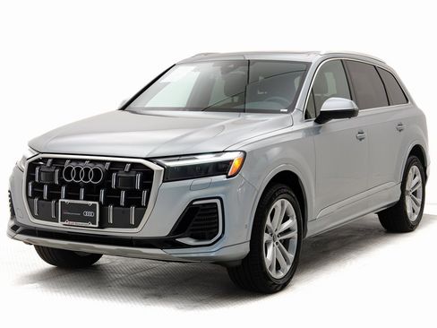 Certified 2025 Audi Q7 3.0T Premium Plus image 29