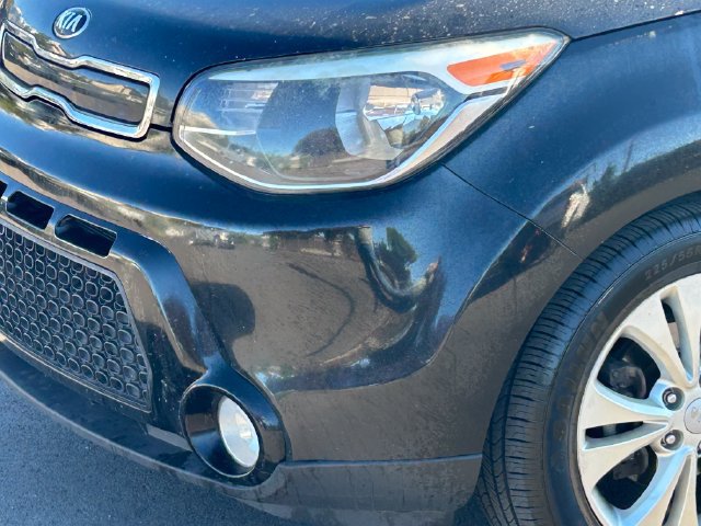 Used 2016 Kia Soul + FWD image 10